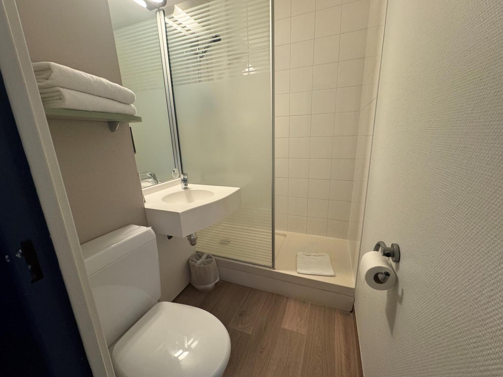Hotel Ibis Budget Rouen Parc Des Expos Zenith